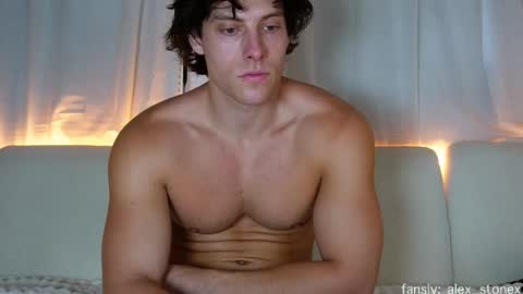 serenaskyee online show from February 28, 11:31 pm