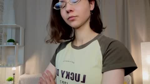 Melissa online show from April 20, 7:06 pm