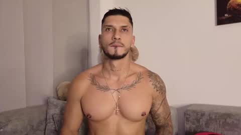 HEY IM SETH online show from May 31, 12:09 am