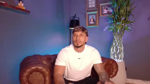 HEY IM SETH online show from February 3, 7:07 pm