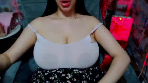 seu_cute online show from April 29, 7:19 pm