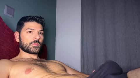 Snapshot of sexfriendch chatting on October 23, 10:39 am Lucenzo online show from October 23, 10:39 am