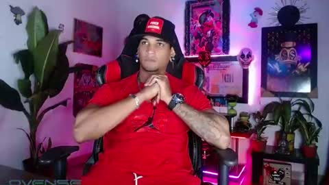 Aharon  ravelo online show from July 13, 5:44 am