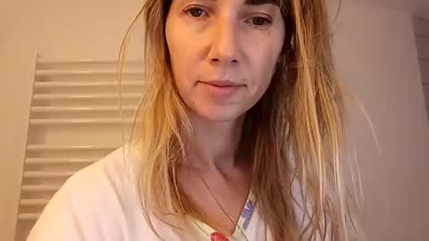 Verona online show from April 4, 5:03 am