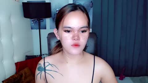 sexxxy_caroline online show from January 11, 8:22 am