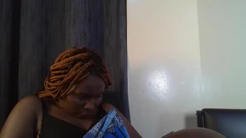 Snapshot of sexxy_amira chatting on October 20, 10:37 pm sexxy_amira online show from October 20, 10:37 pm