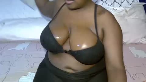 Snapshot of sexxy_brii chatting on October 27, 5:07 am sexxy_brii online show from October 27, 5:07 am
