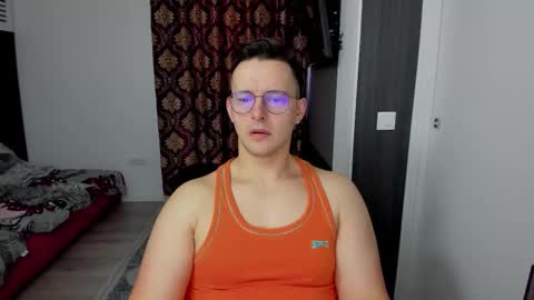 Sexxymuscles4U online show from February 2, 6:54 am