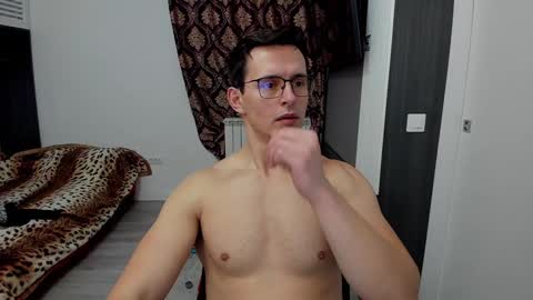 Sexxymuscles4U online show from February 3, 1:30 pm