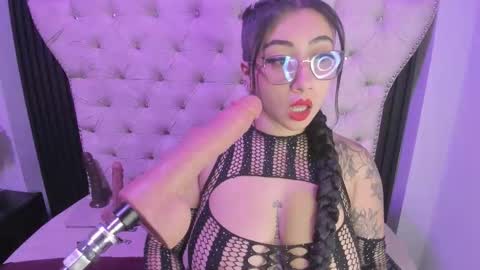  C R I S T A L  online show from March 10, 9:18 pm