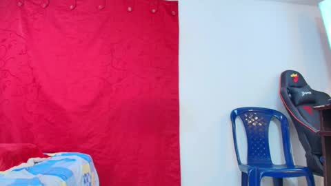 Snapshot of sexy_curvi chatting on September 22, 5:28 pm karla           instagram  online show from September 22, 5:28 pm