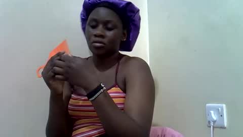 sexy_divah23 online show from April 14, 8:28 am