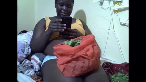 Snapshot of sexy_ebony20 chatting on October 22, 6:53 pm ebony online show from October 22, 6:53 pm