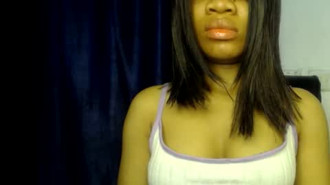 Ella online show from July 12, 1:14 pm