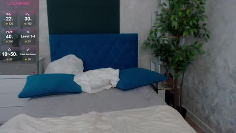 Jennifer online show from March 13, 6:16 am