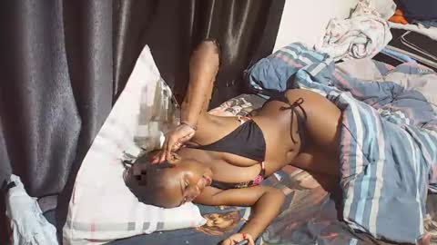 sexy_june20 online show from April 29, 10:31 am