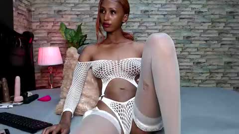 larisa online show from November 5, 8:38 am