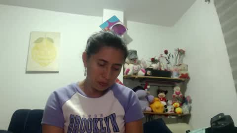 Mary online show from October 2, 3:27 am