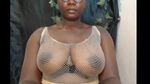 zoe online show from March 25, 6:25 pm