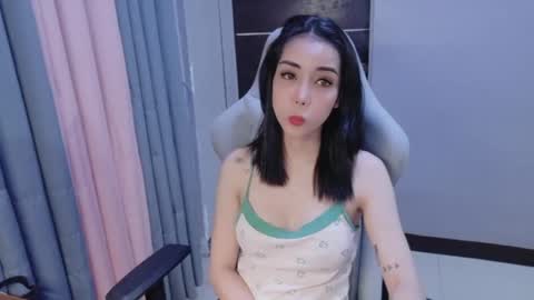 Snapshot of sexy_sersi chatting on October 9, 8:09 am sexy_sersi online show from October 9, 8:09 am