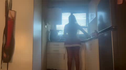 Snapshot of sexyasszeeee chatting on October 23, 1:45 pm sexyasszeeee online show from October 23, 1:45 pm