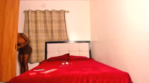 sexybootydoll online show from March 16, 7:07 pm