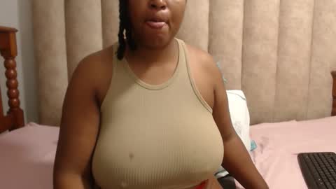 sexybustyxx online show from March 19, 7:47 am