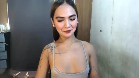pretty Cheska online show from May 18, 4:07 am