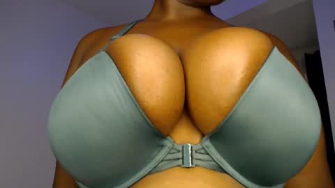 sexychocco online show from May 28, 4:16 pm