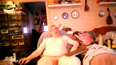 sexydanishman57 online show from February 7, 9:23 am