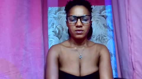 sexydoll32 online show from July 22, 12:24 am