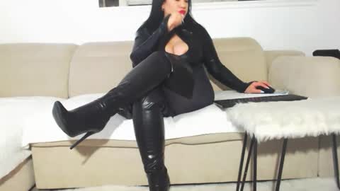 sexylady online show from March 10, 8:40 am