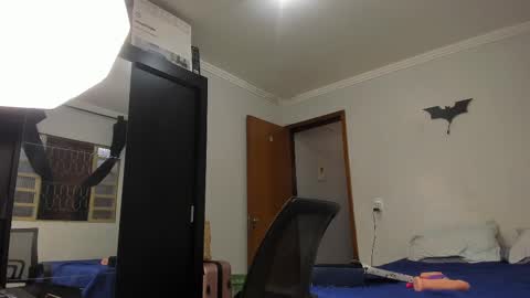 chris online show from March 3, 8:43 pm