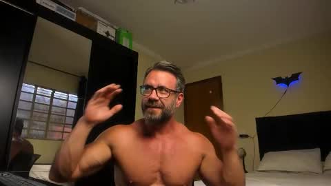 chris online show from December 3, 6:08 pm