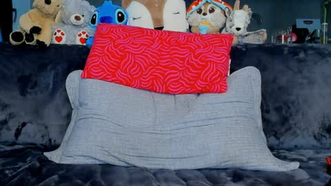 Ari online show from April 10, 6:30 am