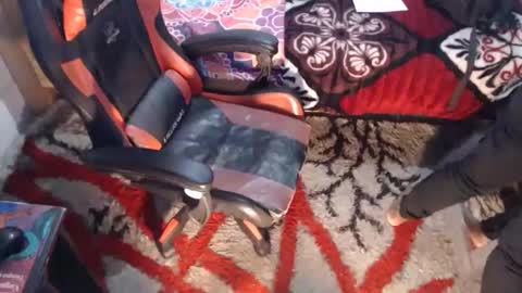 sexyjustin202 online show from February 12, 11:09 pm