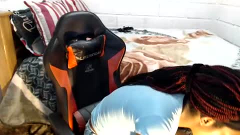 sexyjustin202 online show from June 21, 6:09 am