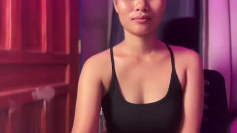 Call me Bea  online show from April 16, 10:01 pm