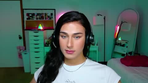 JC online show from June 25, 5:04 am