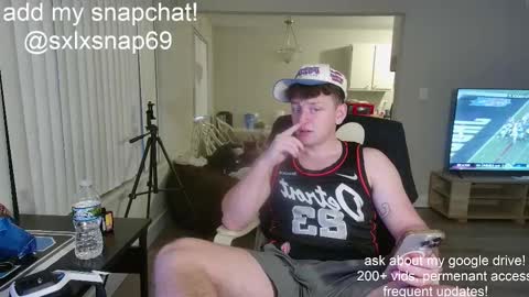 sexylax69 online show from October 7, 1:01 am