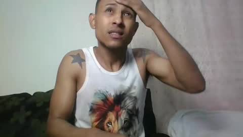 Snapshot of sexyleon69 chatting on January 6, 6:58 am Sexy leon online show from January 6, 6:58 am