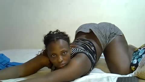 Sexylina online show from February 15, 11:17 am