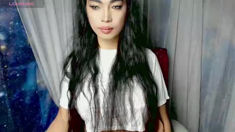 April online show from November 12, 9:39 pm