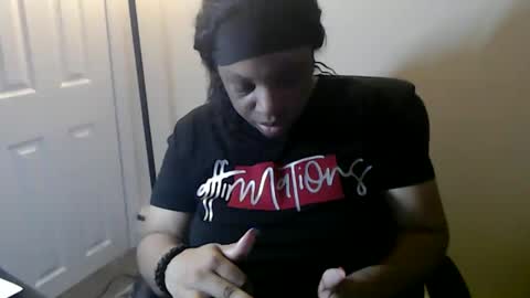 SexyMona online show from May 19, 5:14 am