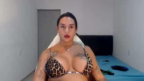 Natalia Duran online show from April 24, 12:23 am