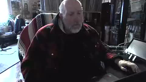 Grizz Lee Bear online show from December 22, 10:38 am