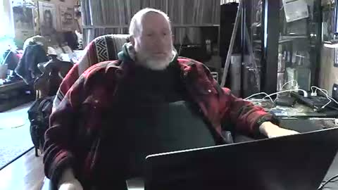 Grizz Lee Bear online show from January 5, 1:58 pm