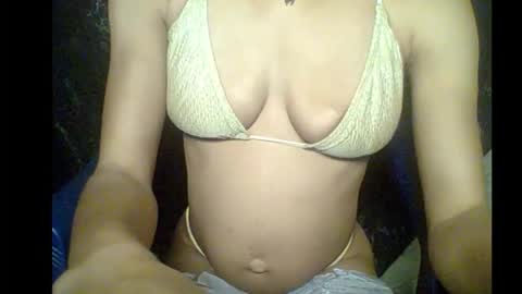 sexypussy000 online show from February 7, 2:58 am