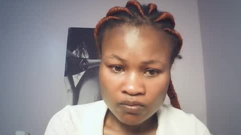 queenivy online show from December 22, 4:19 am