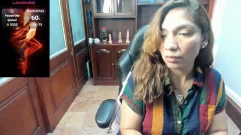 Snapshot of sexyrachel_ chatting on October 23, 1:12 pm R A C H E L online show from October 23, 1:12 pm